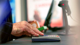 تحولی در ارتباط با مشتریان | دستگاهی که فروشگاهها عاشقش شدن!