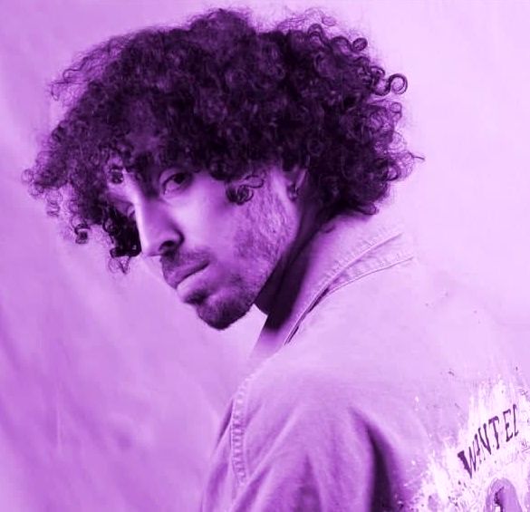 «جیدال» با اقتصاددان مشهور، فامیل نزدیک از آب درآمد
