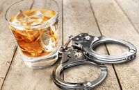 بازداشت ۷ بازیگر سرشناس‌ با ۳۸ لیتر مشروب