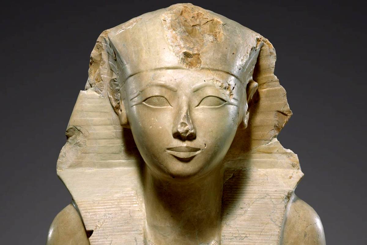 معرفی ۱۶ خدای مصر باستان در یک نگاه