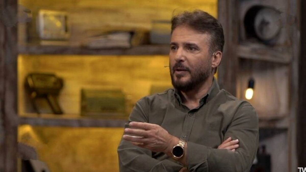 جواد هاشمی: بخاطر پوشیدن هودی، بهم خیلی توهین کردند