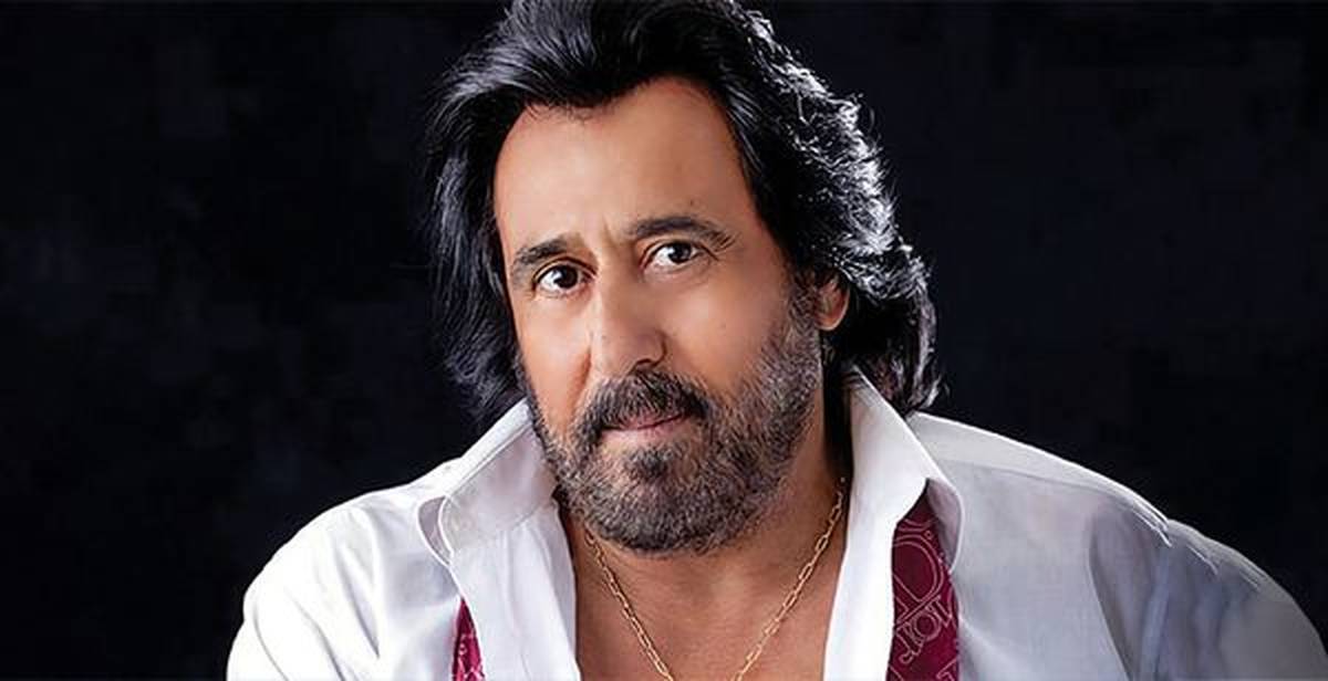 شهرام شب‌پره : می‌ترسم قبل از مرگ ایران را نبینم