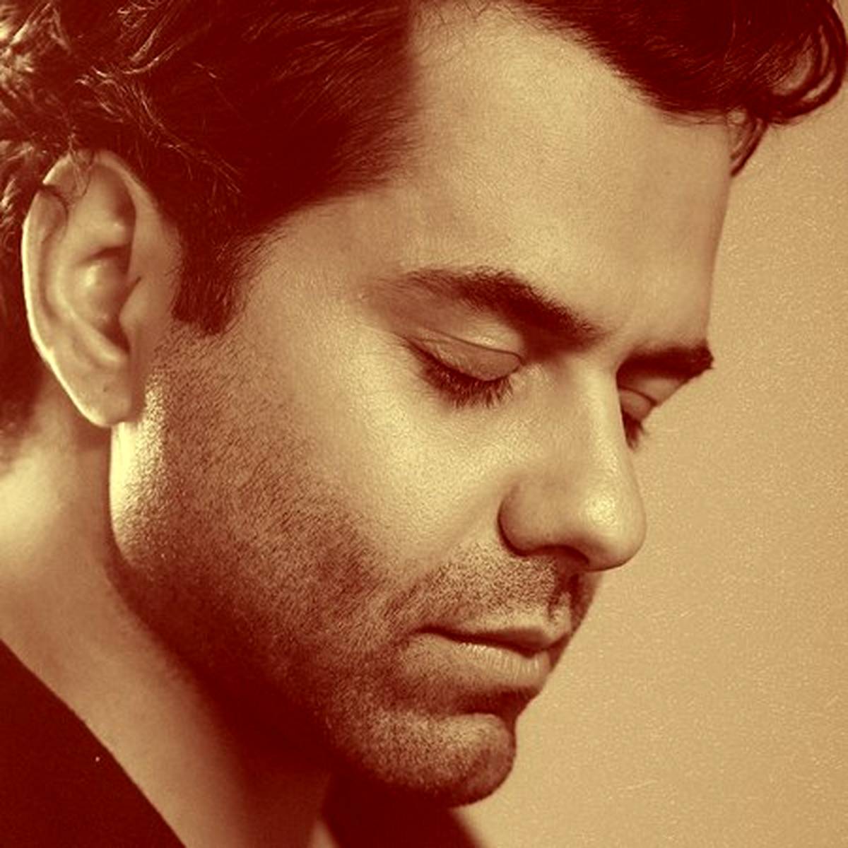 آهنگ «بی خبر» از رضا بهرام