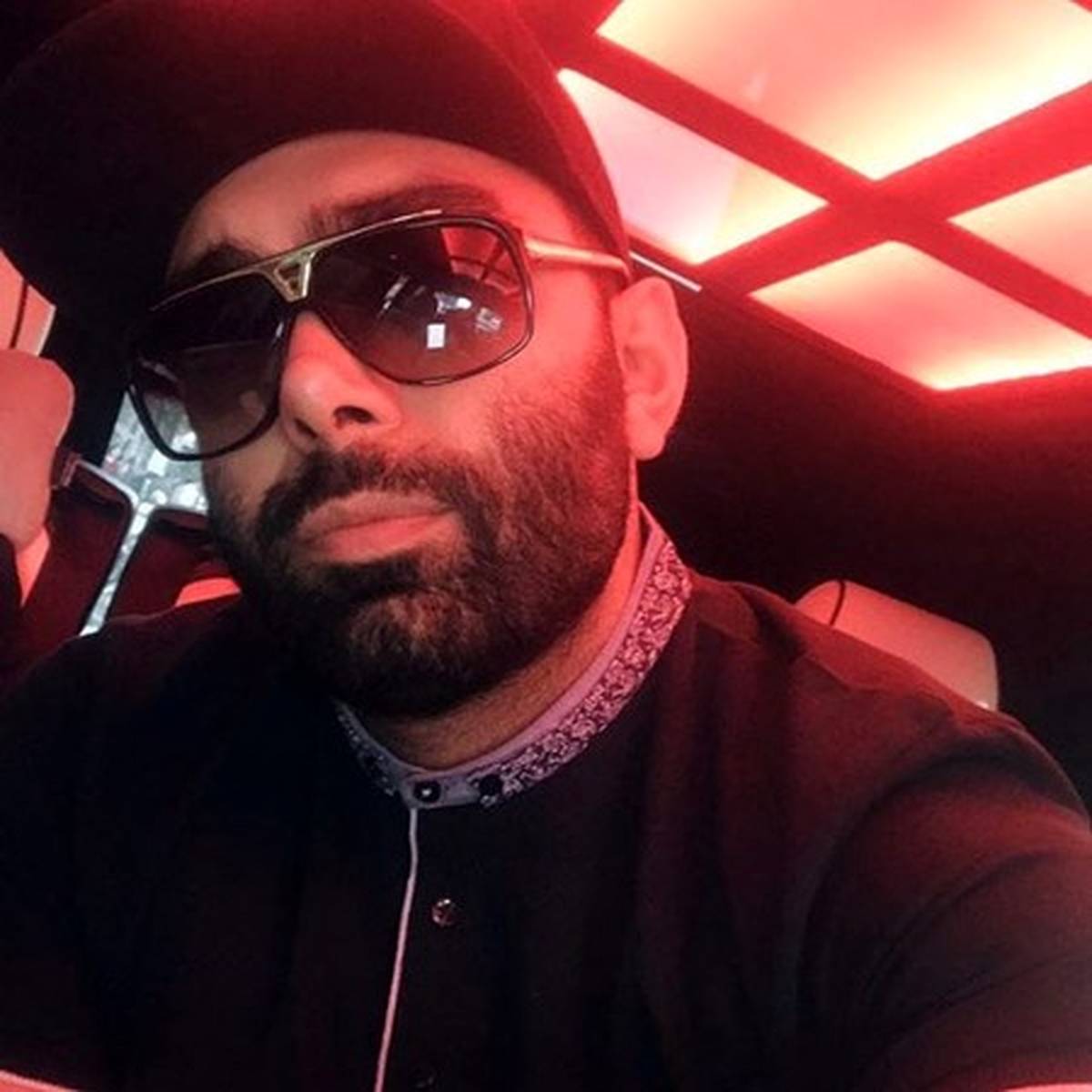 آهنگ «آخر شب» از مسعود صادقلو