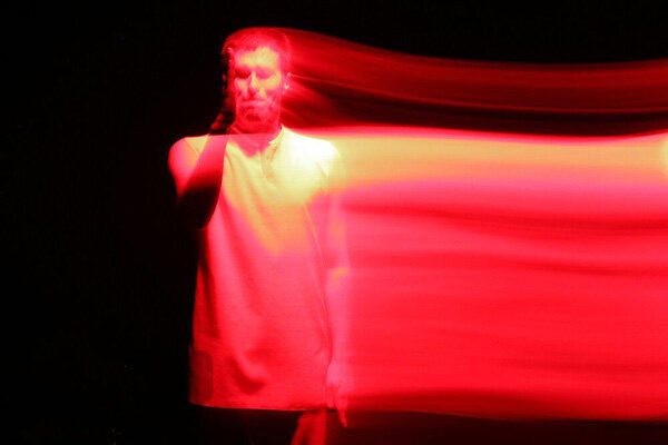 جامعه‌ای که پدر شعر فارسی را کمتر از مهران مدیری می‌شناسد