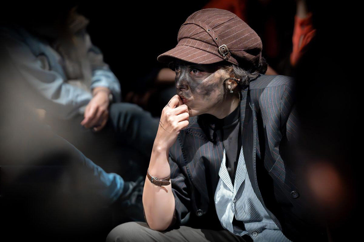 بازیگران معروف در نمایش های آبان ماه