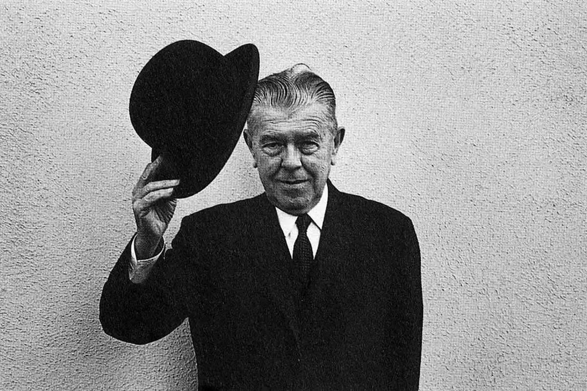 دنیای سورئال رنه ماگریت؛ ۷ نقاشی مشهور که دریچه‌ای به ذهن او هستند