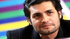 واکنش امیر محمد زند نسبت به قطع برق/ ویدئو
