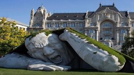 شاهکارهای سنگی و فلزی دنیا