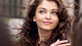  چیدمان خانه کاخ مانند و دوبلکسِ آیشواریا