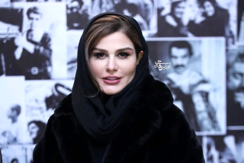 بیوگرافی رز رضوی؛ از مترجمی زبان اسپانیایی تا شایعه ازدواج با محمدرضا شریفی‌نیا