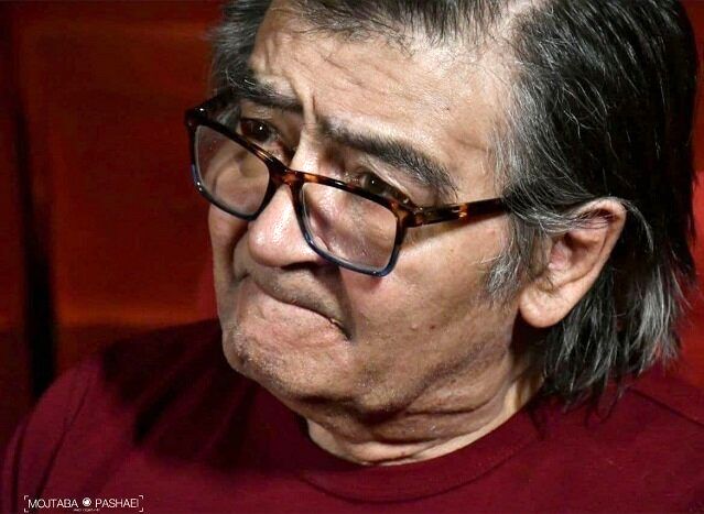 تولد ۷۵ سالگی رضا رویگری در کنار جمعی از اهالی هنر
