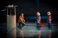 رابین هود به تالار وحدت می‌آید
