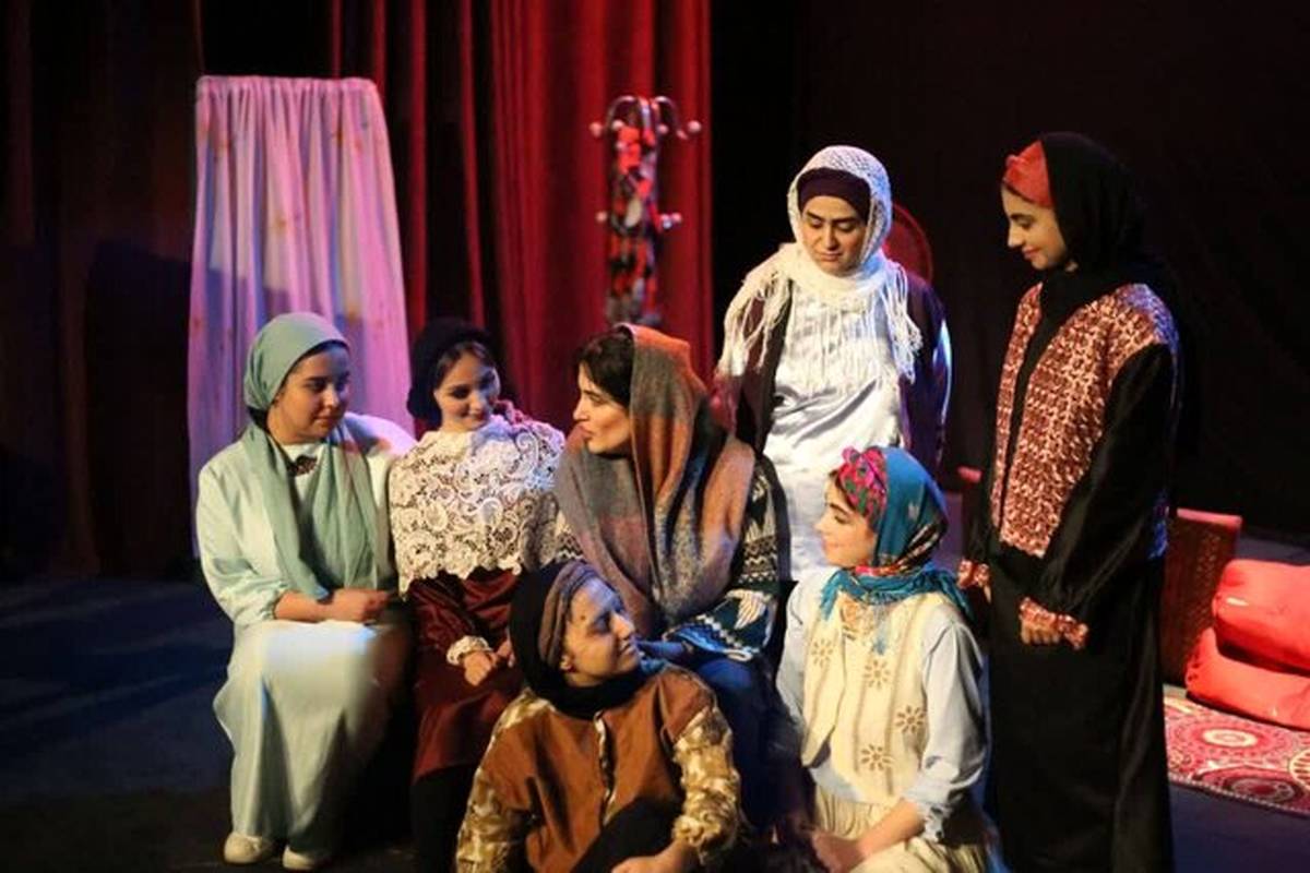 نمایش «کبوتری ناگهان» آماده اجرا شد
