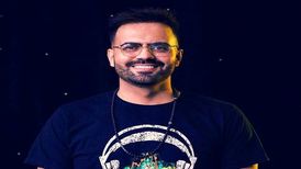 رضا شیری: من هنرمند خالتور نیست/لزومی ندارد هنرمند اطلاعات زن و بچه خود را در اینستاگرام پخش کند