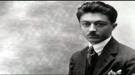 مطالعه در مترو؛ «سگ ولگرد» و «سه‌قطره خون» از صادق هدایت