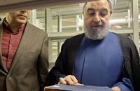 حسن روحانی کتابخانه‌اش را اهدا کرد
