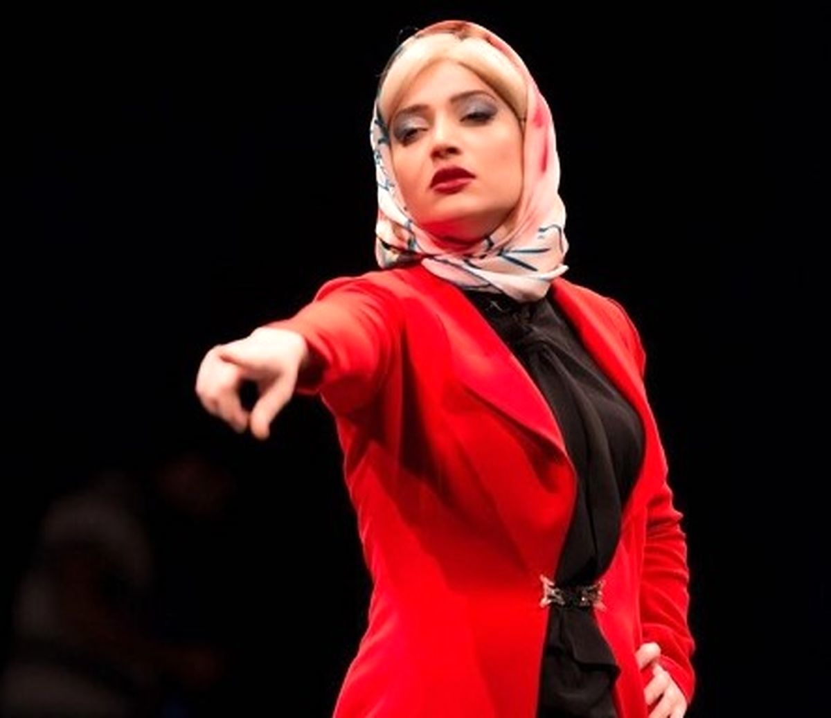 سیمین، زنی که شاید برای چهارمین بار بعد از وعده عاشقانه رها شود
