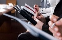 استاندار گیلان: من جای شما بودم خبرنگارها را می‌ریختم توی آب!
