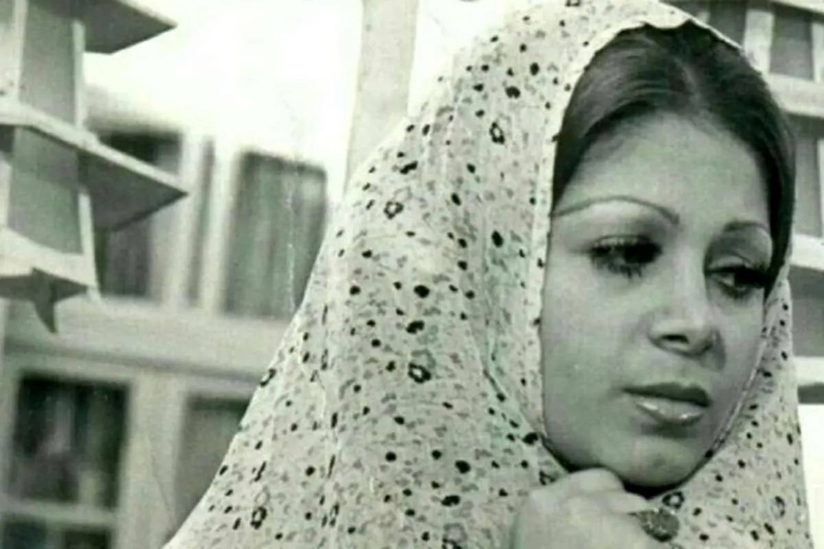 سال ۱۳۵۵: اعلام جرم علیه توزیعکنندگان عکسهای غیراخلاقی