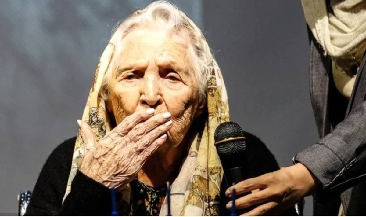 ثمینه باغچه‌بان درگذشت